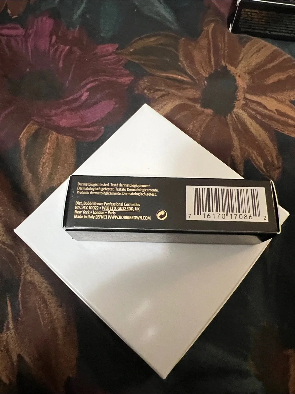Bobbi Brown retired luxe lip color in Tawny